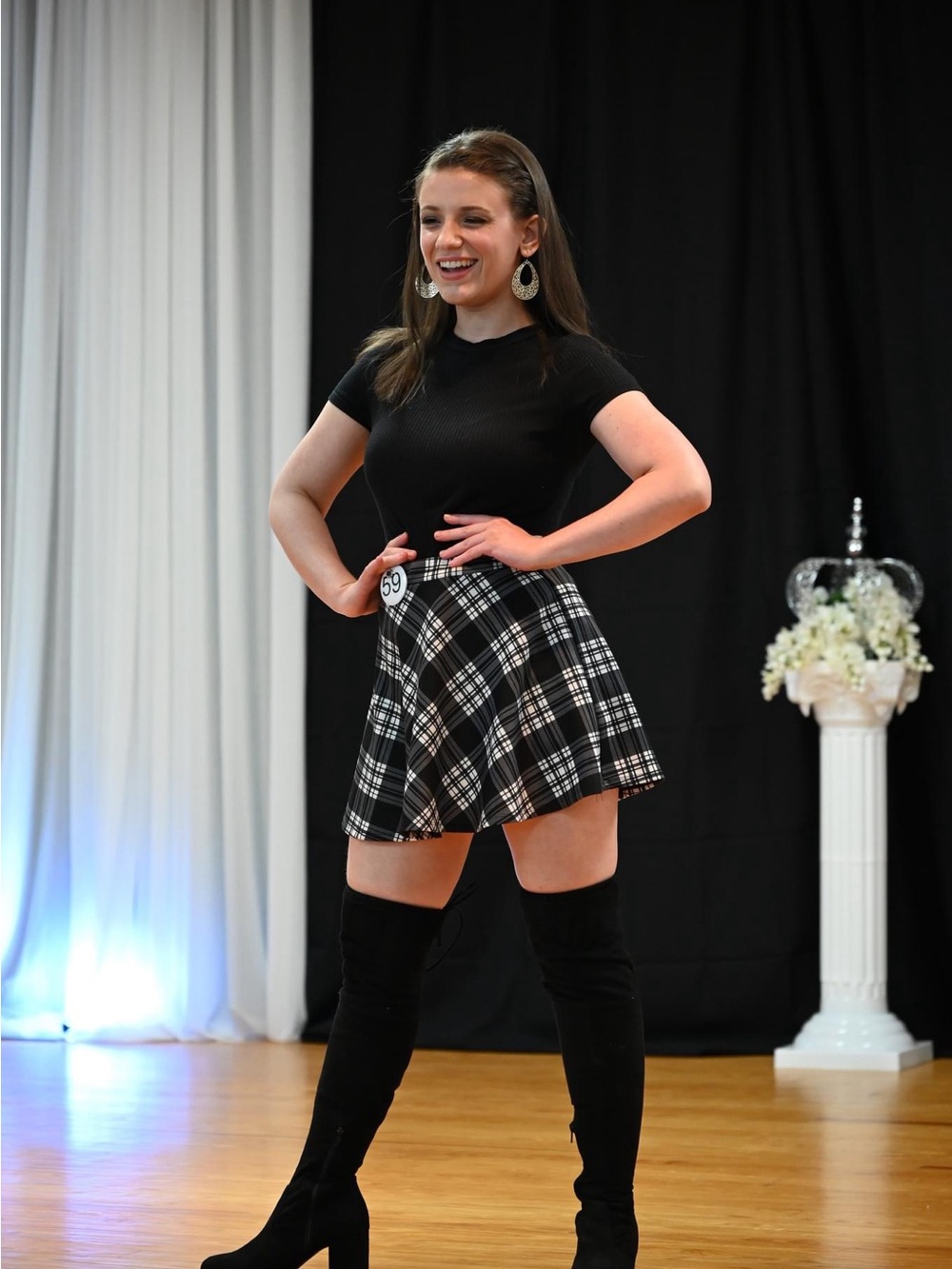 Black & White Plaid Skater Skirt Size Small